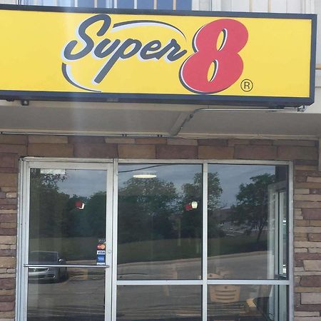 Super 8 By Wyndham Florence Bagian luar foto