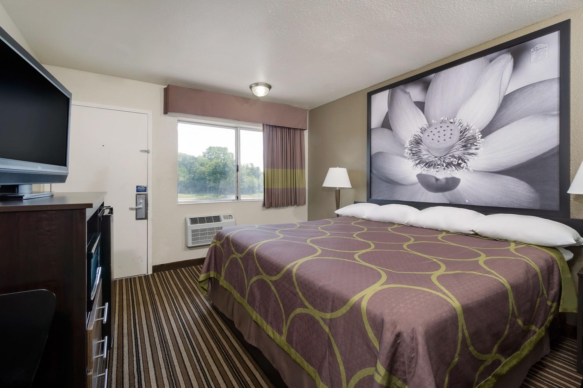 Super 8 By Wyndham Florence Bagian luar foto