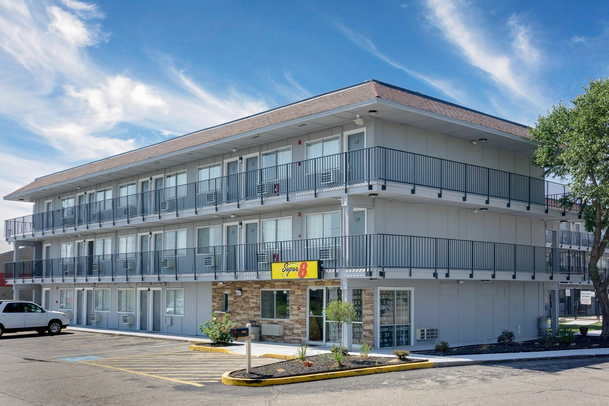 Super 8 By Wyndham Florence Bagian luar foto