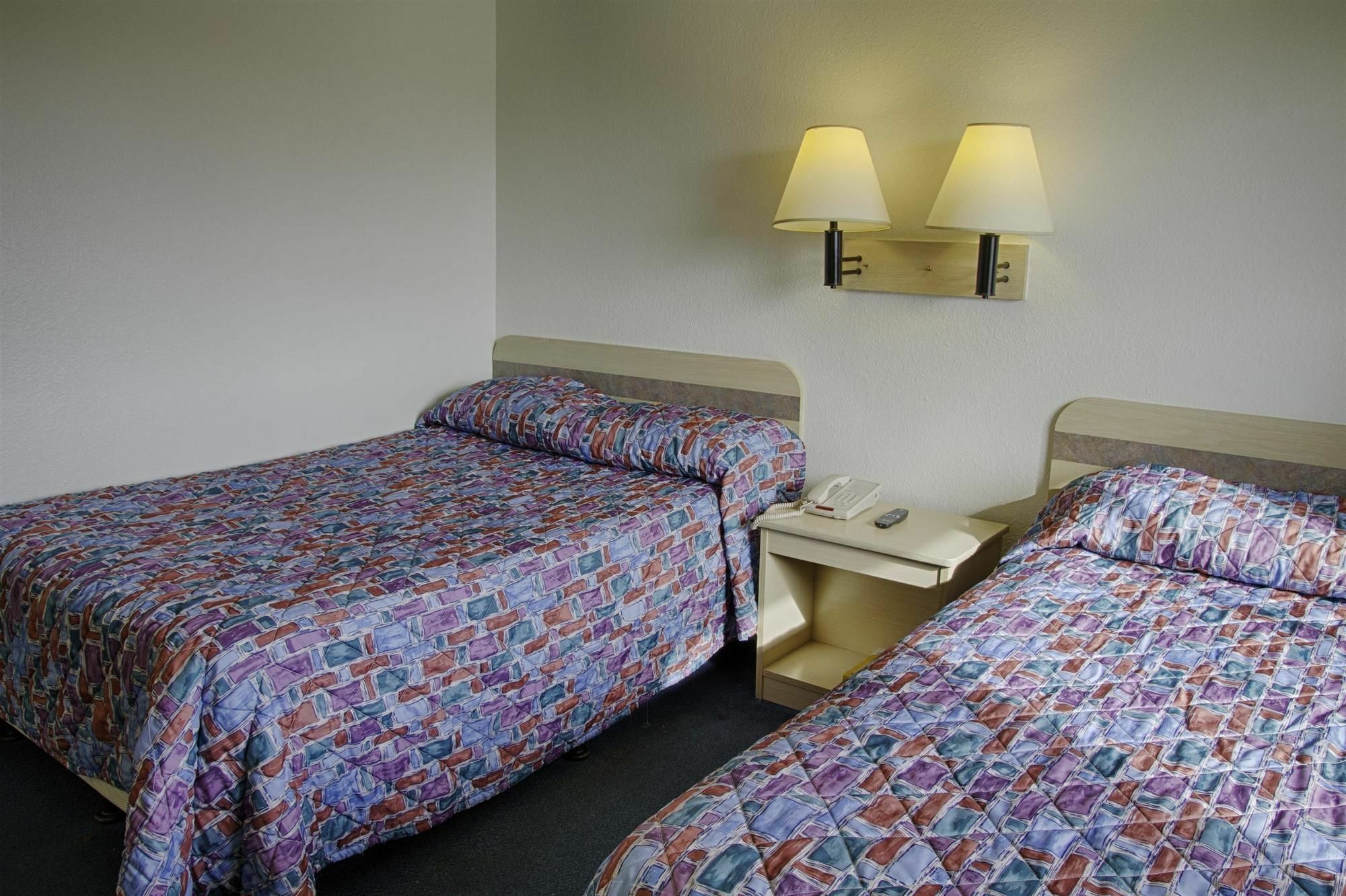 Super 8 By Wyndham Florence Bagian luar foto